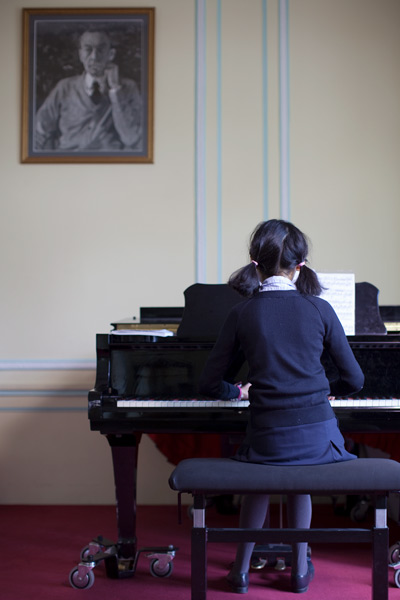 Portrait de jeune pianiste